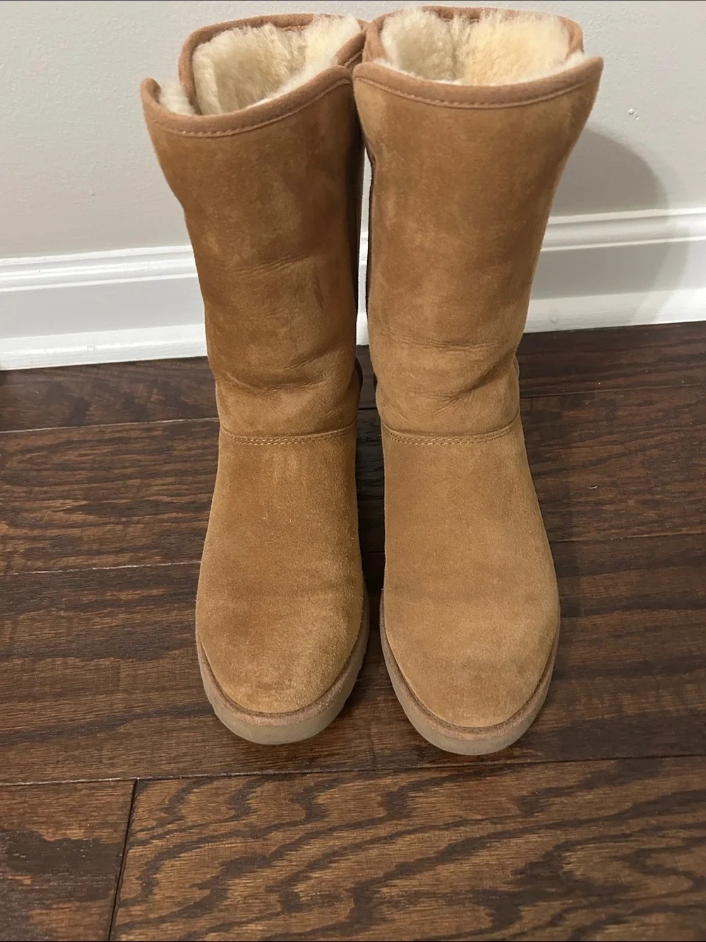 Ladies UGG boots